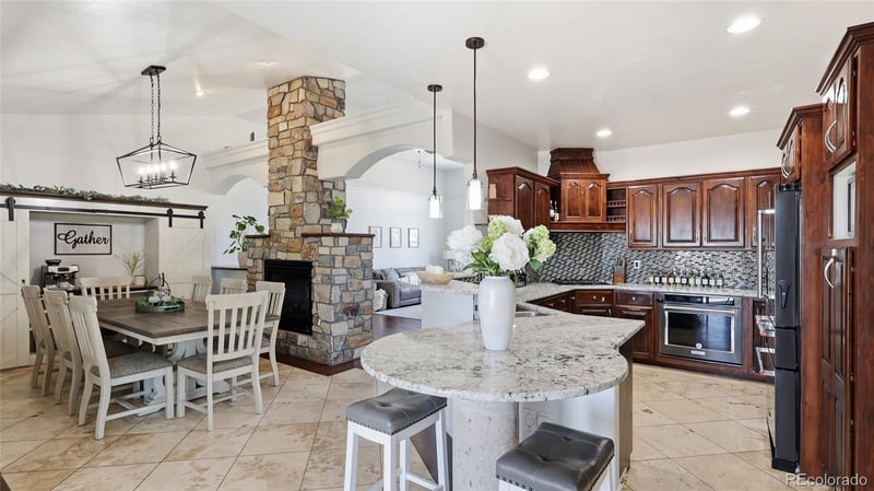 33 Stagecoach Ln, Fort Morgan, CO 80701