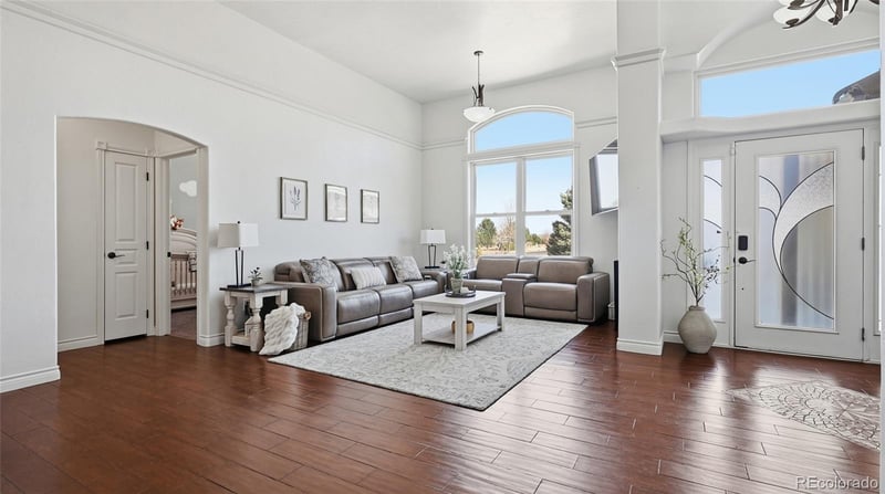 33 Stagecoach Ln, Fort Morgan, CO 80701