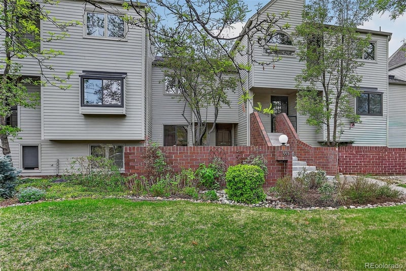 353 Harrison St, Denver, CO 80206