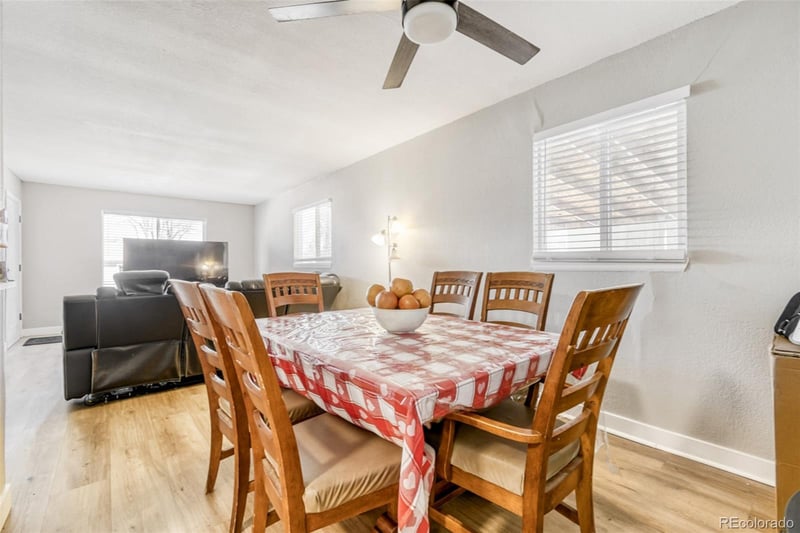 987 Vaughn St, Aurora, CO 80011