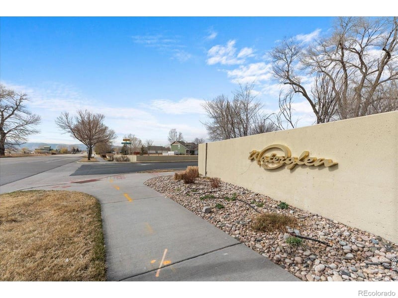 832 Thornhill Pl, Fort Collins, CO 80524