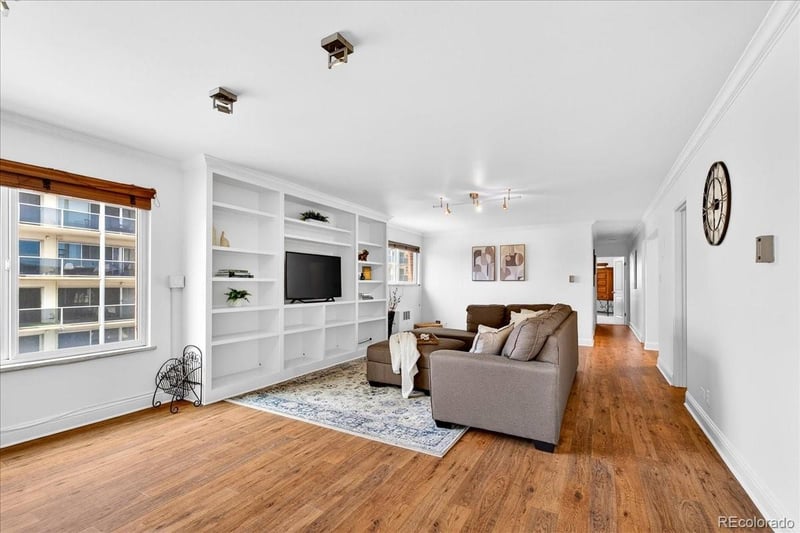 855 Pennsylvania St #411, Denver, CO 80203