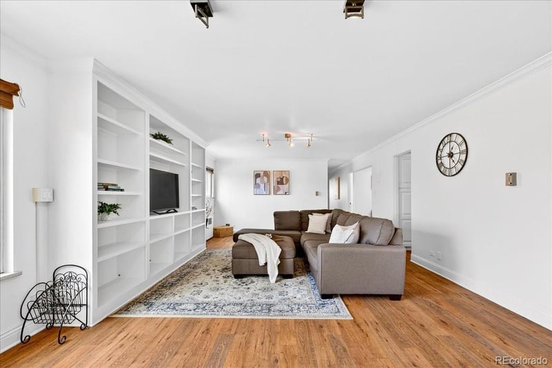 855 Pennsylvania St #411, Denver, CO 80203