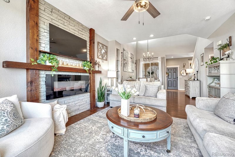 2371 Broadleaf Loop, Castle Rock, CO 80109