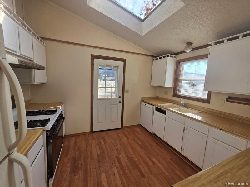 232 Arapahoe Rd, South Fork, CO 81154