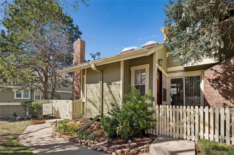 2003 Helena St #D, Aurora, CO 80013