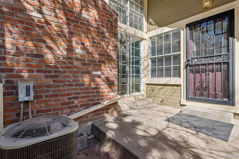 2003 Helena St #D, Aurora, CO 80013