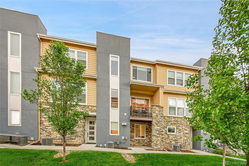 6745 Tempe Ct, Aurora, CO 80016