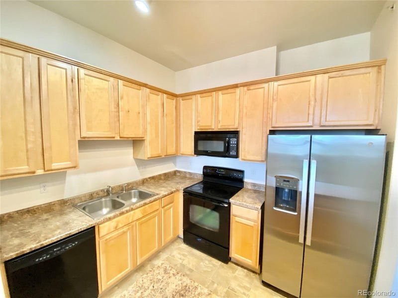 8467 Canyon Rim Cir #303, Englewood, CO 80112