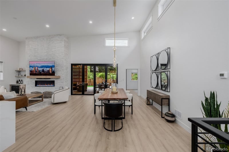 2901 Bellaire St, Denver, CO 80222
