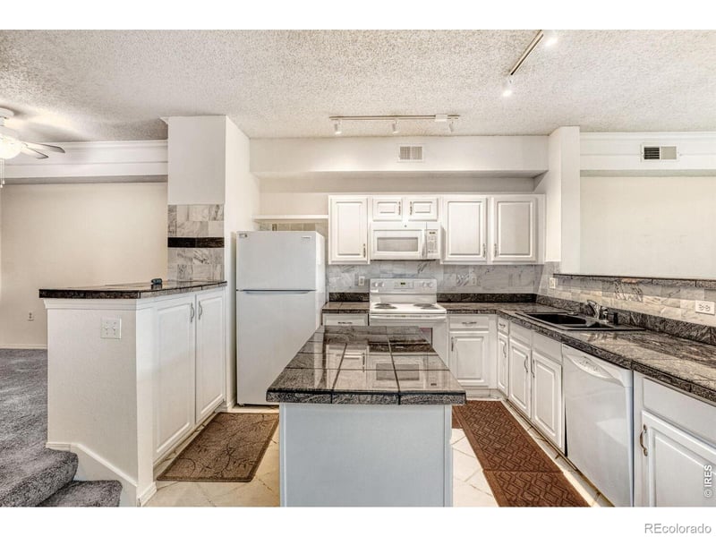 2142 Concord Ln, Superior, CO 80027