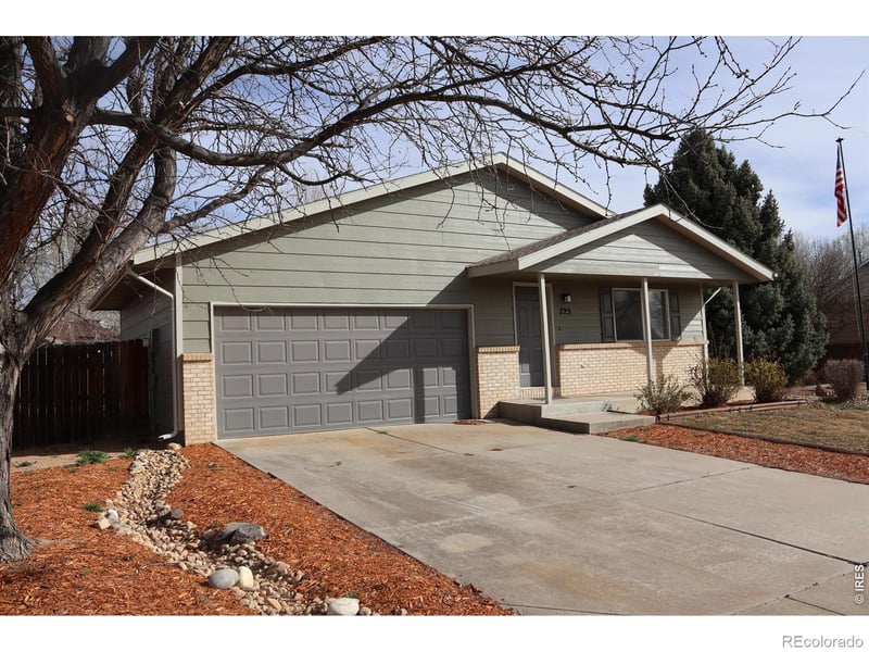 725 Columbine Dr, Windsor, CO 80550