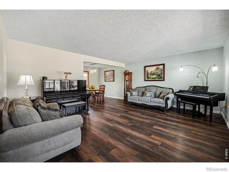 5539 Briarwood Cir, Centennial, CO 80122