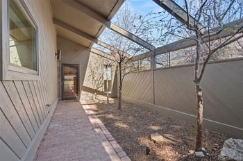 2609 Ashgrove St, Colorado Springs, CO 80906