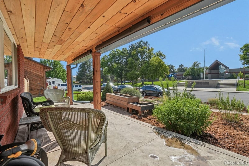 2244 Vivian St, Longmont, CO 80501