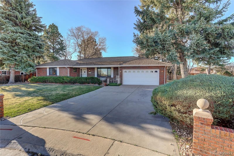 2625 Vivian St, Lakewood, CO 80215