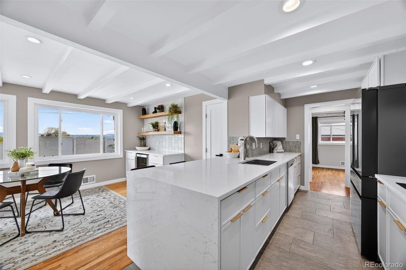 3075 Holly Pl, Denver, CO 80222