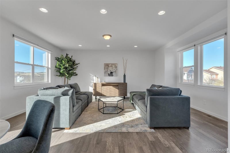 1852 Blue Oak Ct, Castle Rock, CO 80104