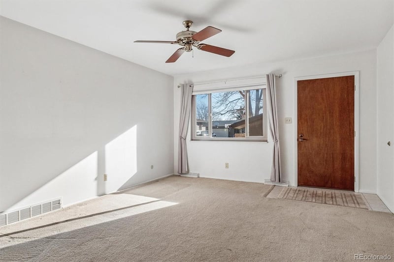 4655 Knox Ct, Englewood, CO 80110