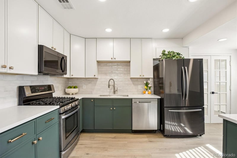 998 Toledo St, Aurora, CO 80011