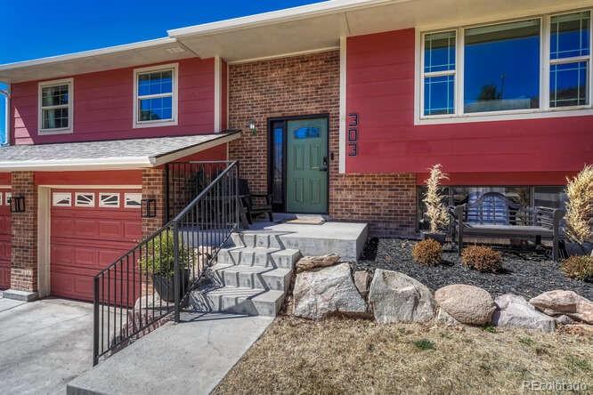 303 Gordon Dr, Castle Rock, CO 80104