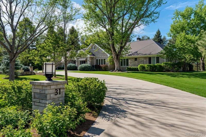 31 Sedgwick Dr, Englewood, CO 80113