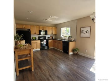 3469 Warren Farm Dr, Fort Collins, CO 80526