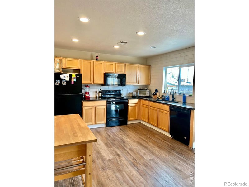 3469 Warren Farm Dr, Fort Collins, CO 80526