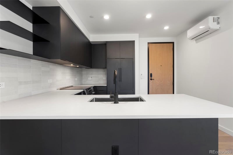 1601 Park Ave #302, Denver, CO 80218