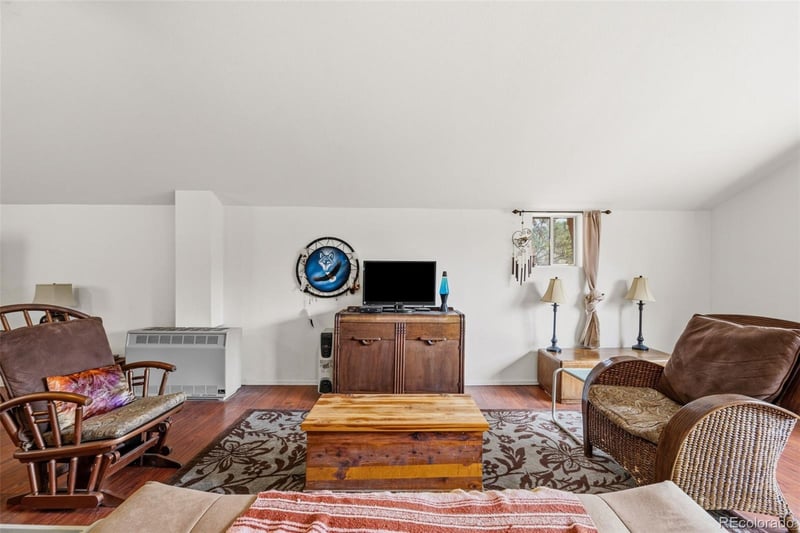 553 Arrowhead Rd, Florissant, CO 80816