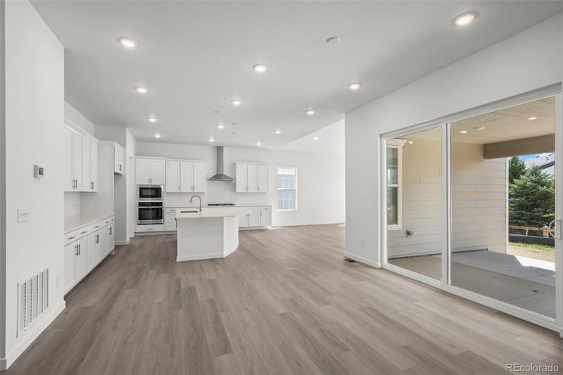 4043 Emerald Shore Dr, Loveland, CO 80538