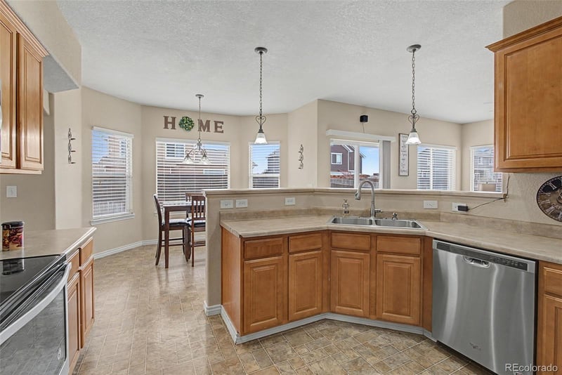 10120 Jasper St, Commerce City, CO 80022