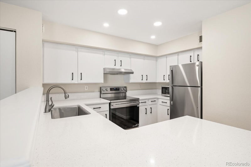 281 Zinnia Way #2B, Denver, CO 80228