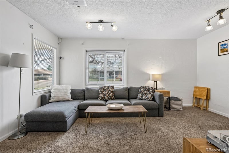 1819 Madison St, Denver, CO 80210