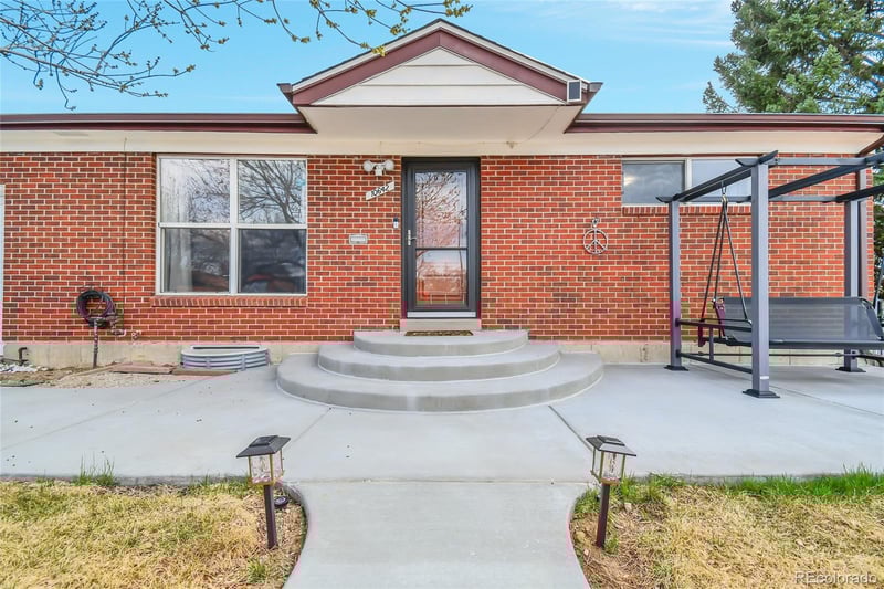 10642 Larson Dr, Northglenn, CO 80233