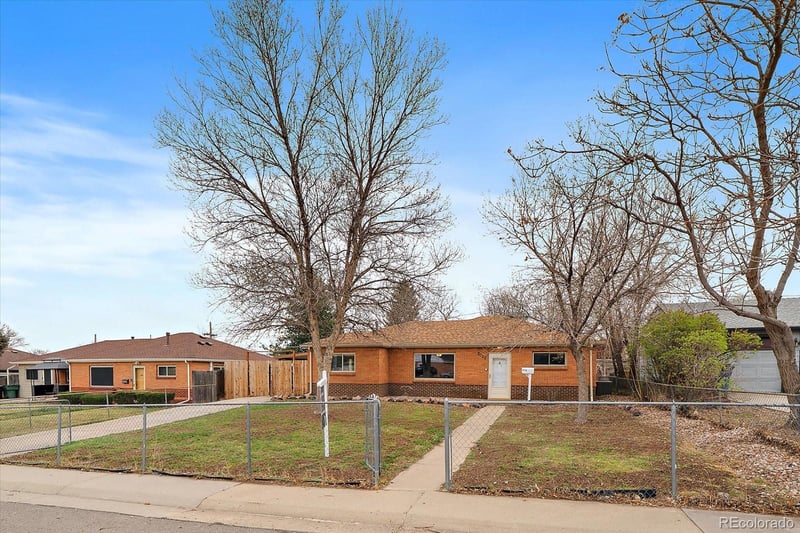 2020 Gail Ct, Thornton, CO 80229