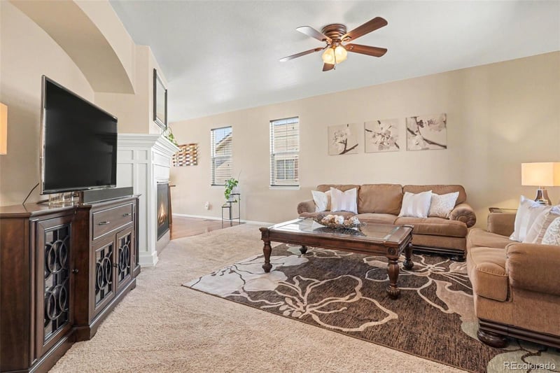 25404 E 2nd Ave, Aurora, CO 80018
