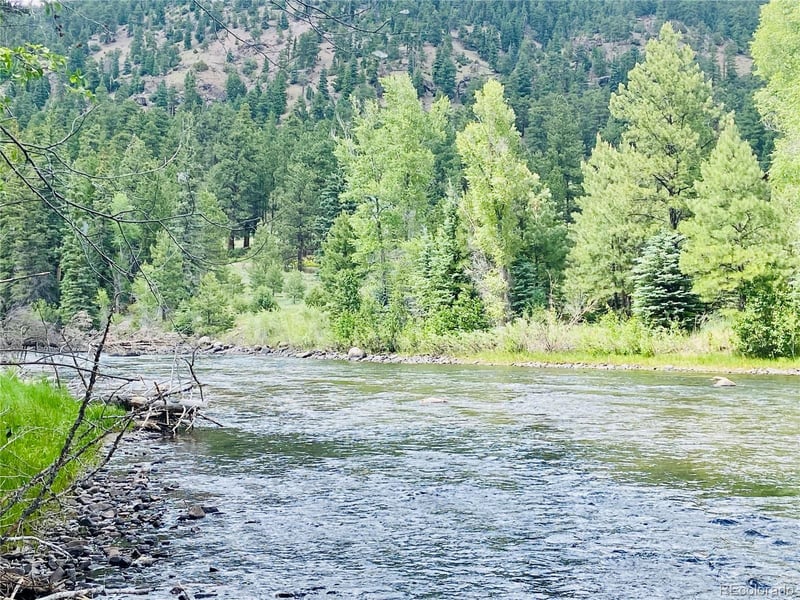 121 Coach Dr, Antonito, CO 81120