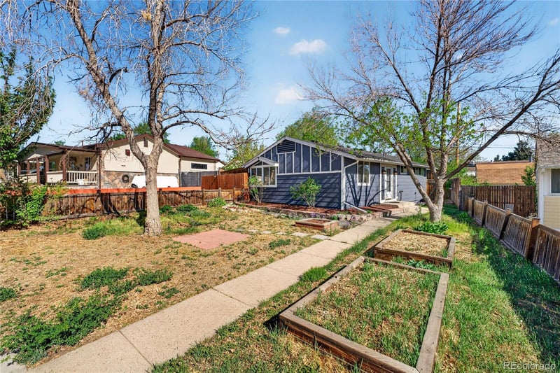 261 Cragmore St, Denver, CO 80221