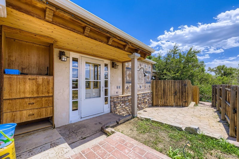 7235 61st Ave, Arvada, CO 80003