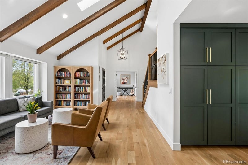 9592 Lake Cir, Greenwood Village, CO 80111