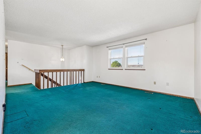 978 Oakwood Dr, Castle Rock, CO 80104