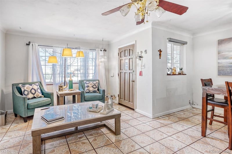 2941 Ivanhoe St, Denver, CO 80207