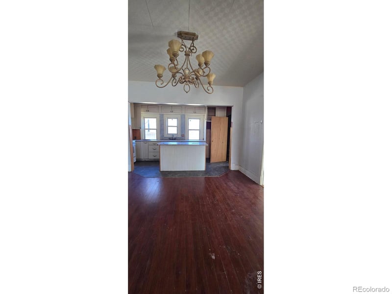 421 Belford Ave, Holyoke, CO 80734