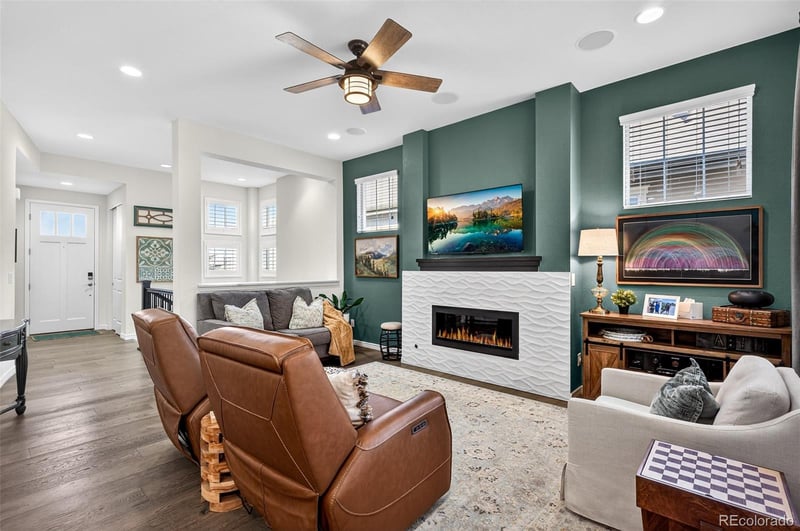 2474 Lassen Ln, Castle Rock, CO 80109