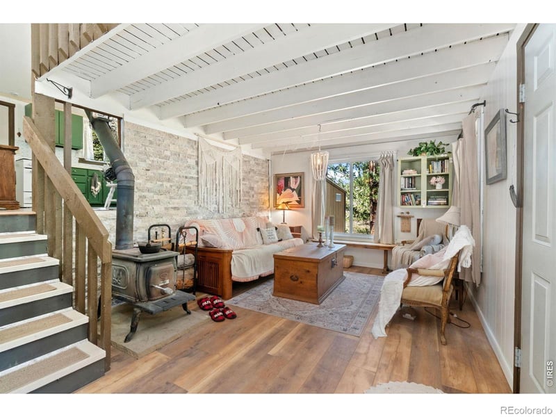 14 Calliope Ln, Livermore, CO 80536