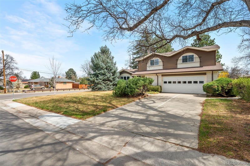 398 Uvalda St, Aurora, CO 80011