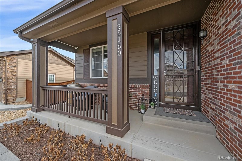 25160 Ellsworth Dr, Aurora, CO 80018