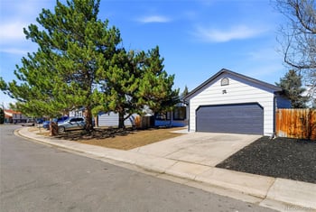 4482 Fairplay Way, Denver, CO 80239