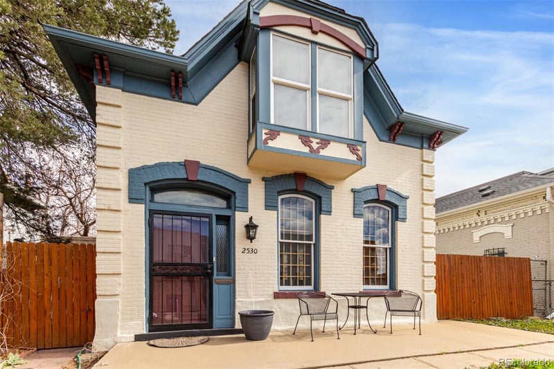 2530 Arapahoe St, Denver, CO 80205